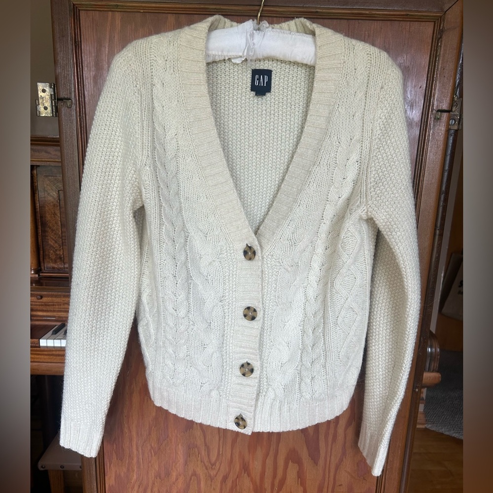 GAP Women's Cream Cable Wool Blend Cardigan. XXS.